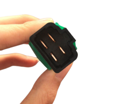 Ιαπωνικά ανταλλακτικά φορτηγού 4P Stop Light Switch 84340-E0020 84550-1280 84380-2180 for E13C E13CT P11C HINO 700 PROFIA TRUCK PARTS